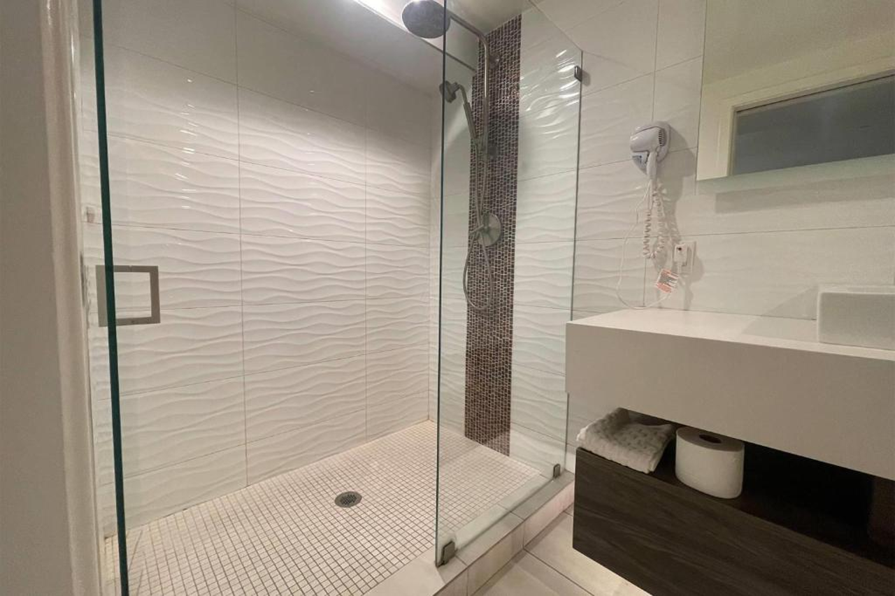 Howard Johnson by Wyndham Tempe University/Phoenix 16/17