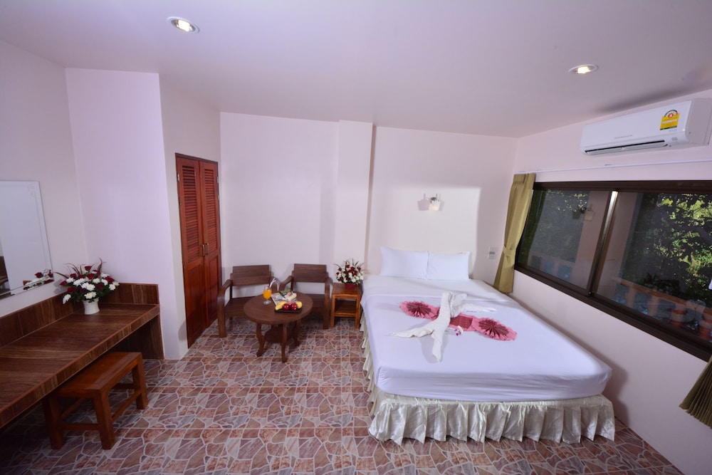 Haad Yao Bayview Resort And Spa 34/66