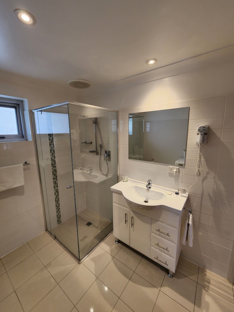 Ethelton Serviced Apartments 50/50