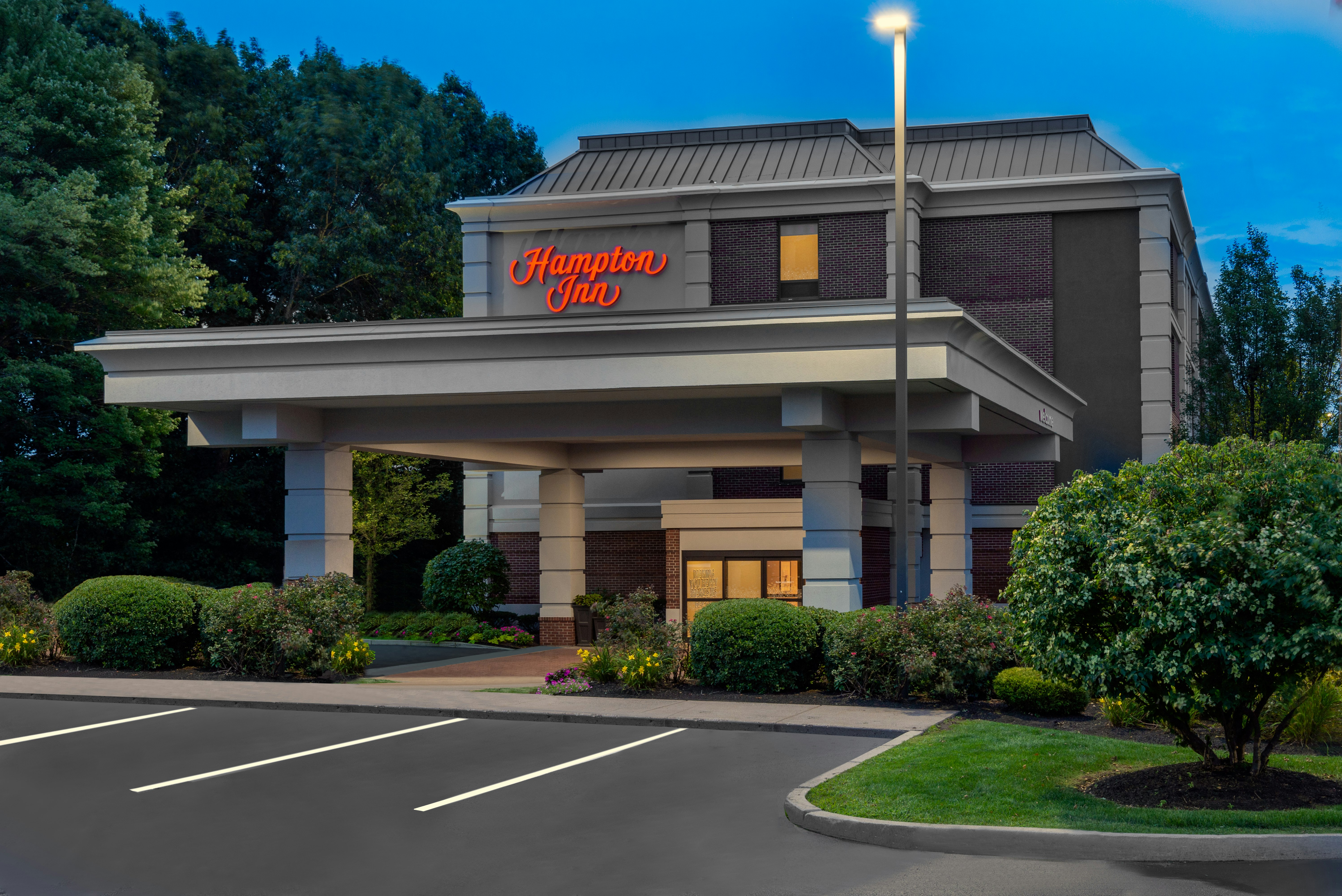 Hampton Inn Hartford Airport 5/44