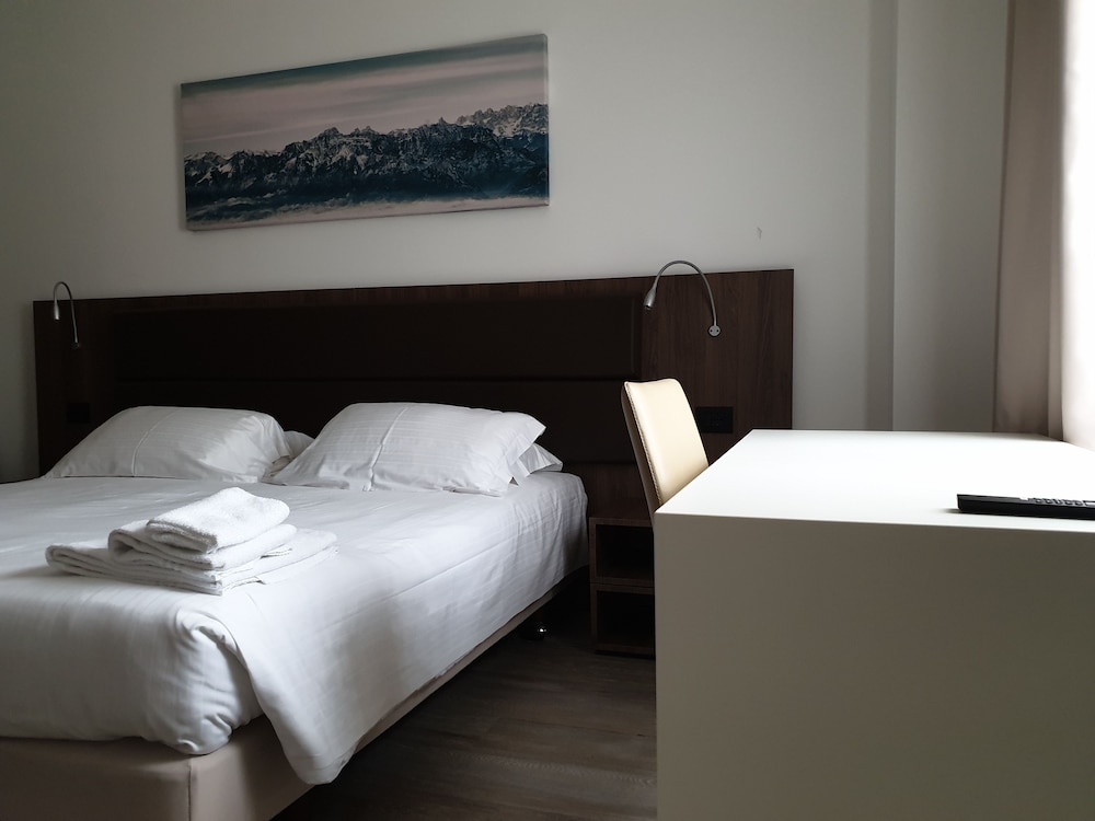 Albergo Delle Alpi 27/54