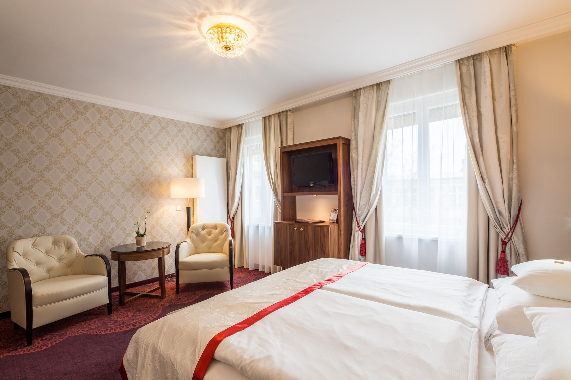 SUPERIOR, DOUBLE BED