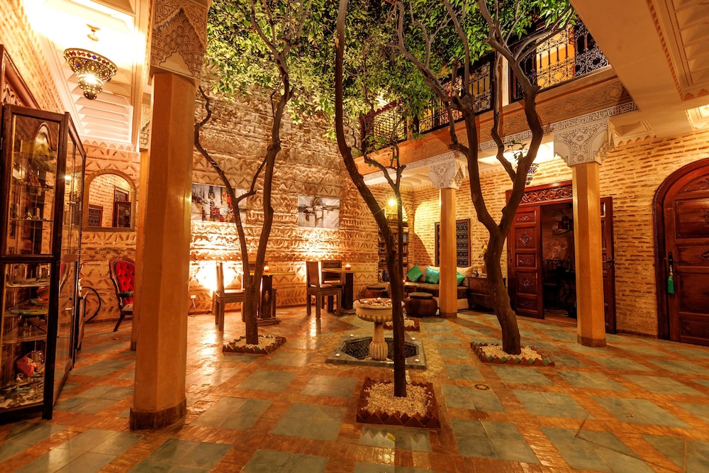 Riad Louaya 73/79