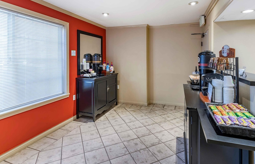 Extended Stay America San Francisco-San Carlos 13/67