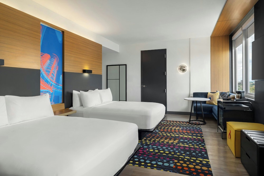 Aloft, 2 Queen Beds