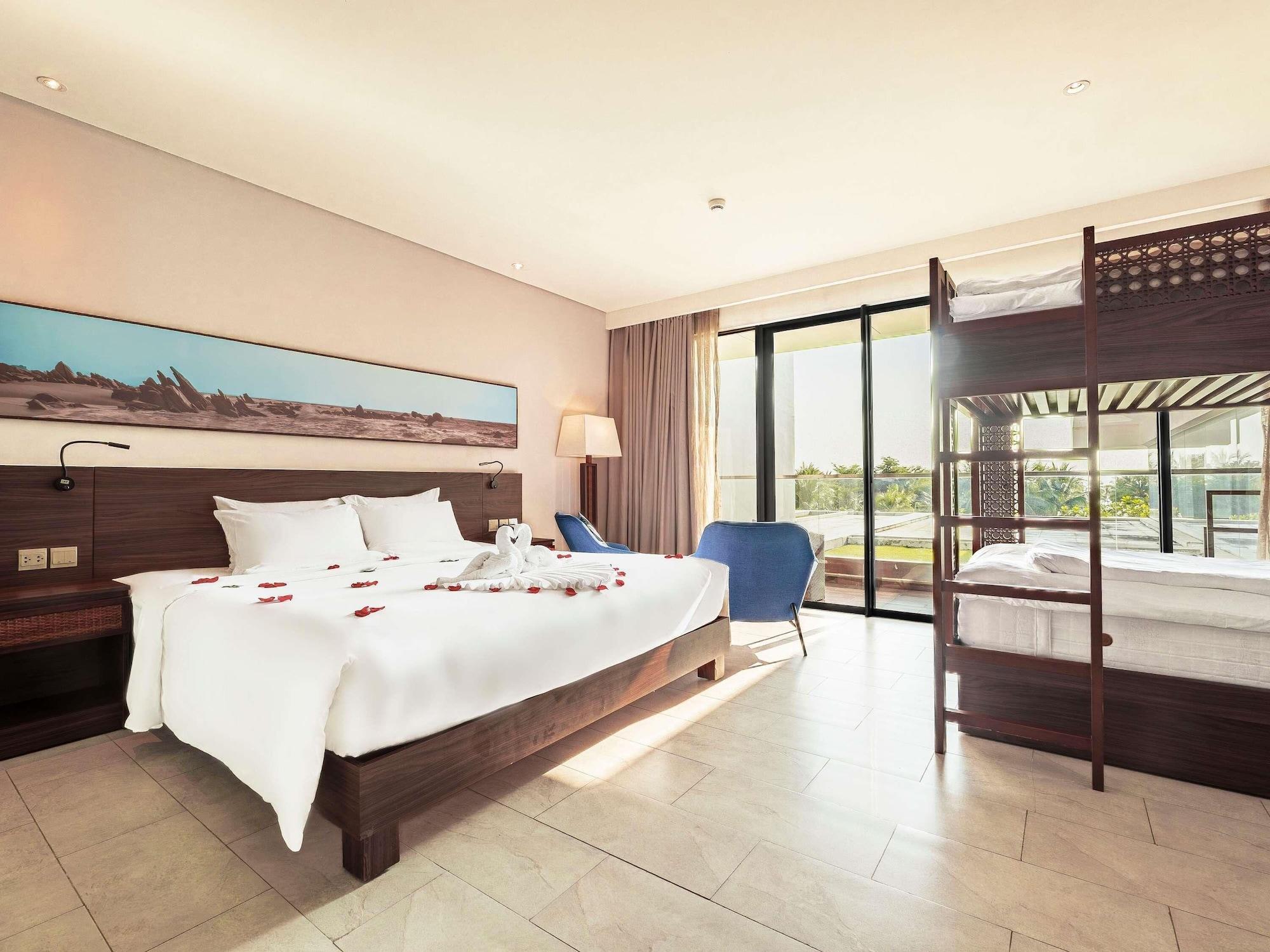 Family, Multiple Beds