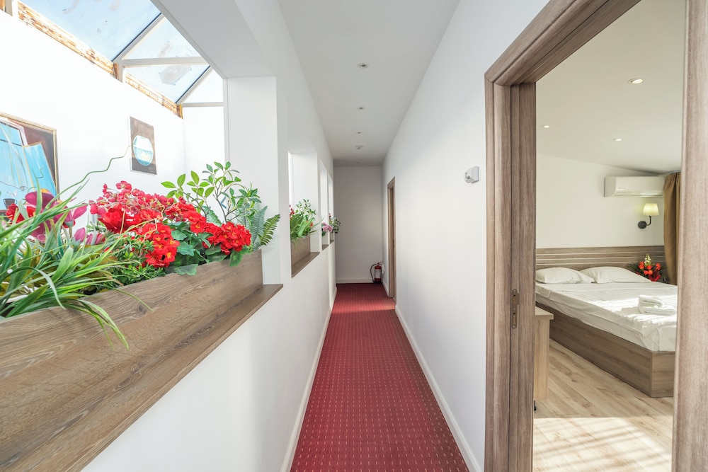 Liad City Center Apartments 33/50