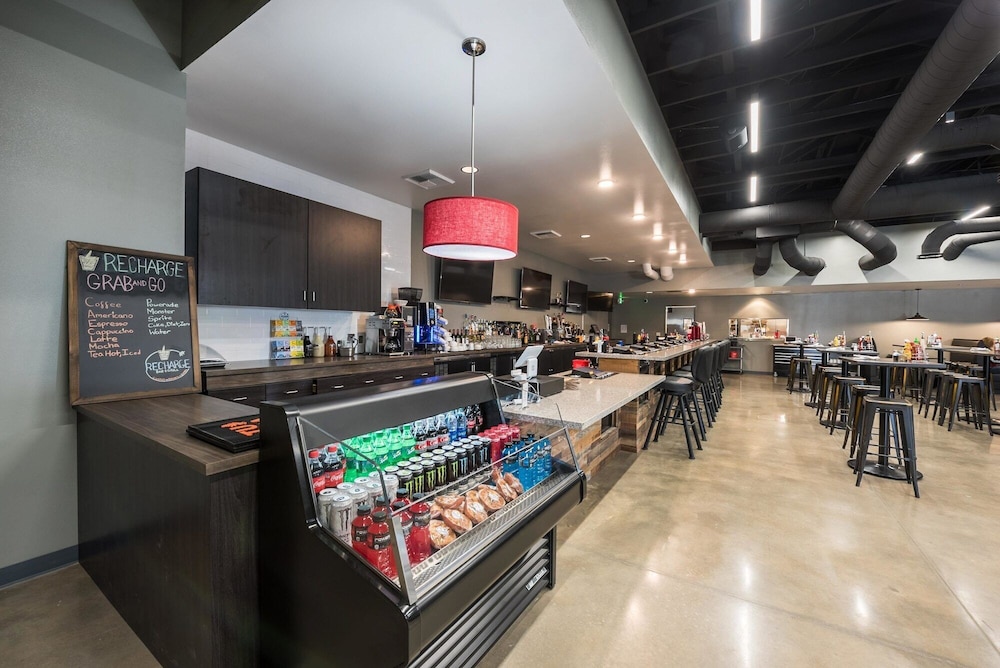 Studio6 Mccarran, NV - Sparks - Tahoe - Reno Industrial Center 33/49