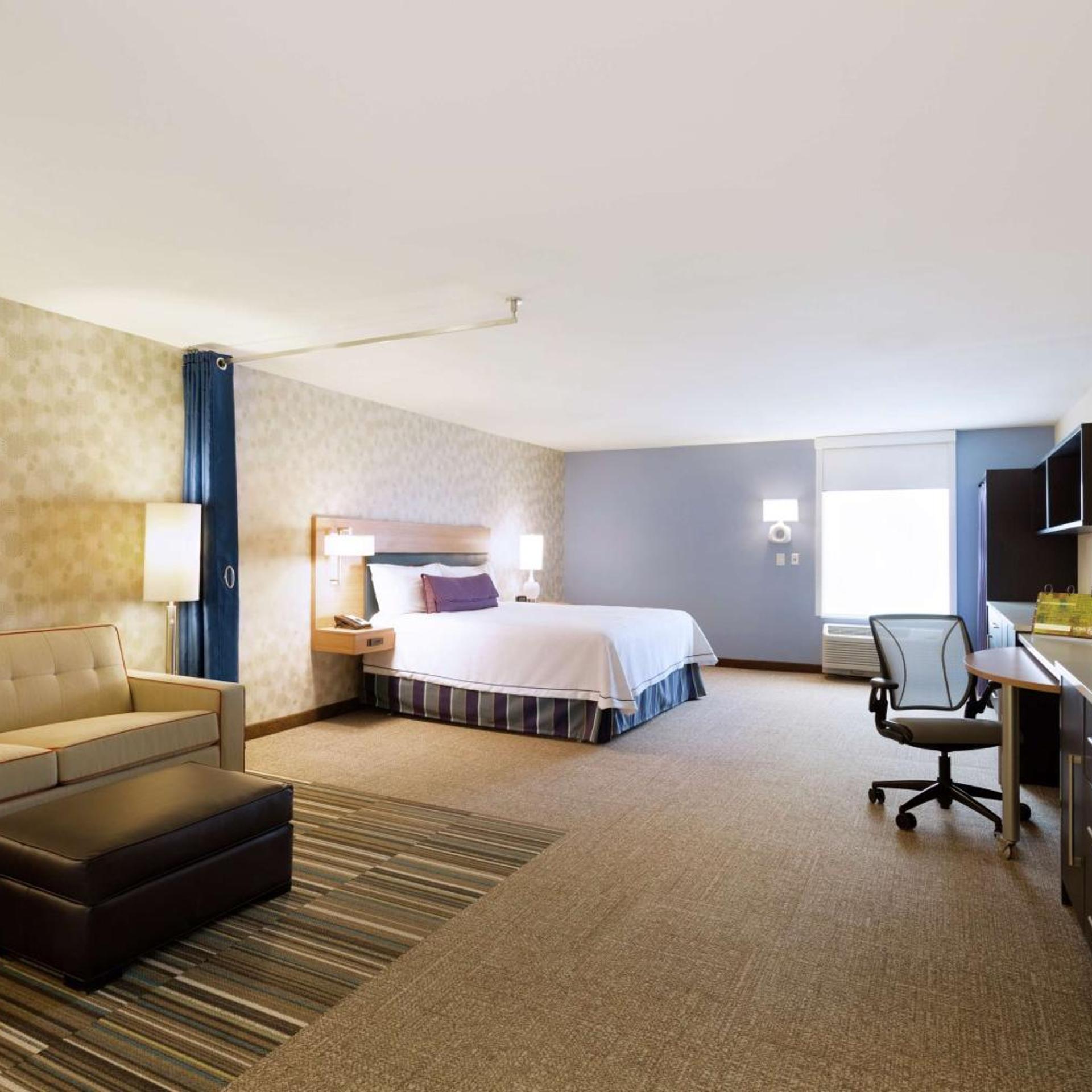 PREMIUM, STUDIO, SUITE, KING BED