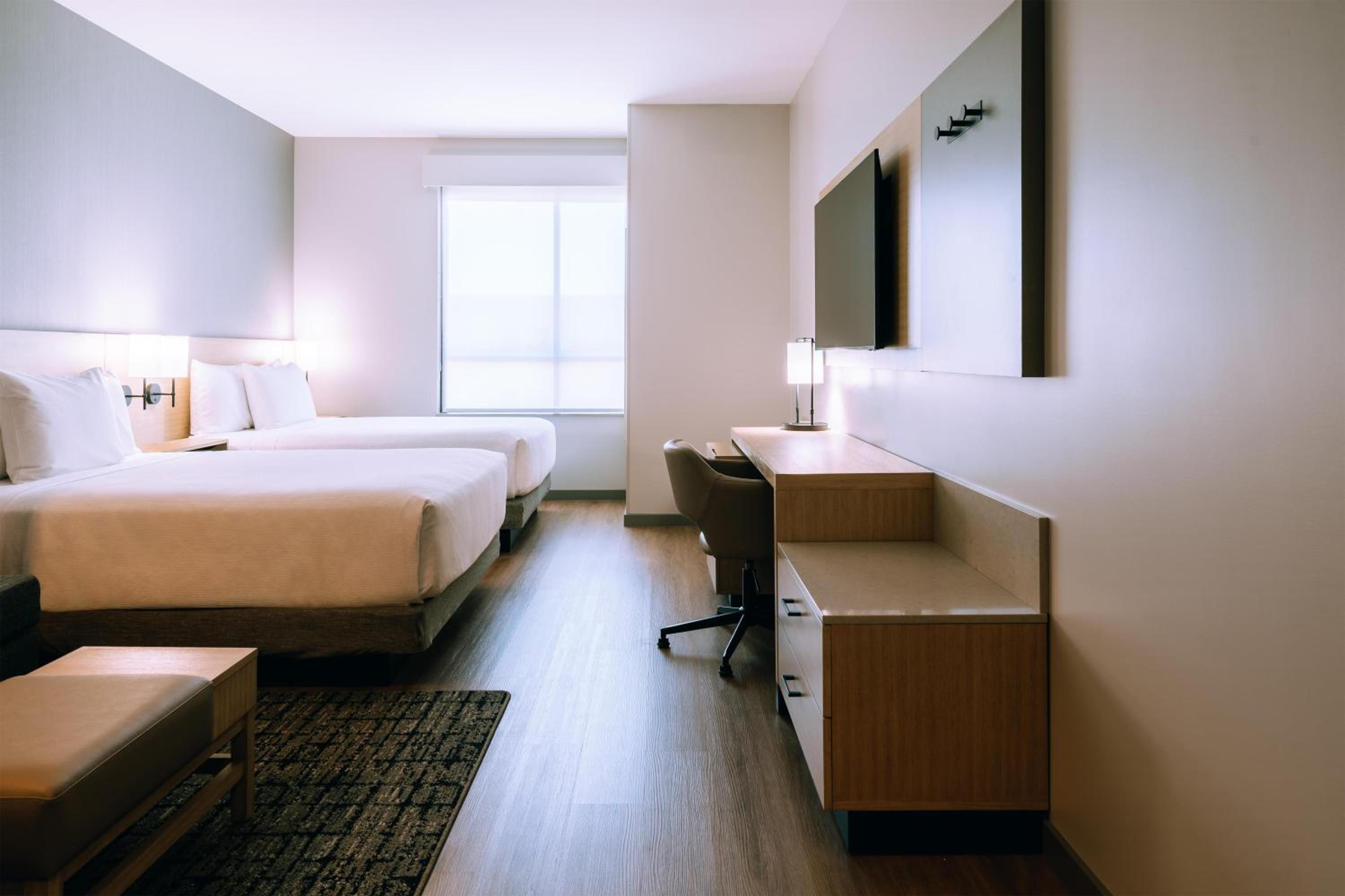 Hyatt Place Ontario Airport 20/50