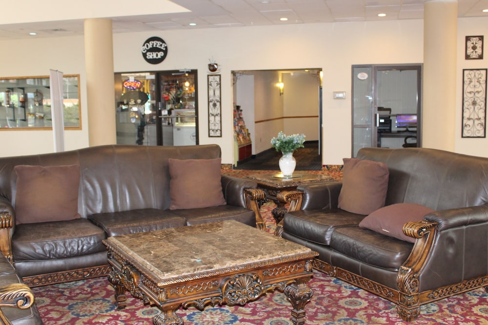 APM Inn and Suites 21/39