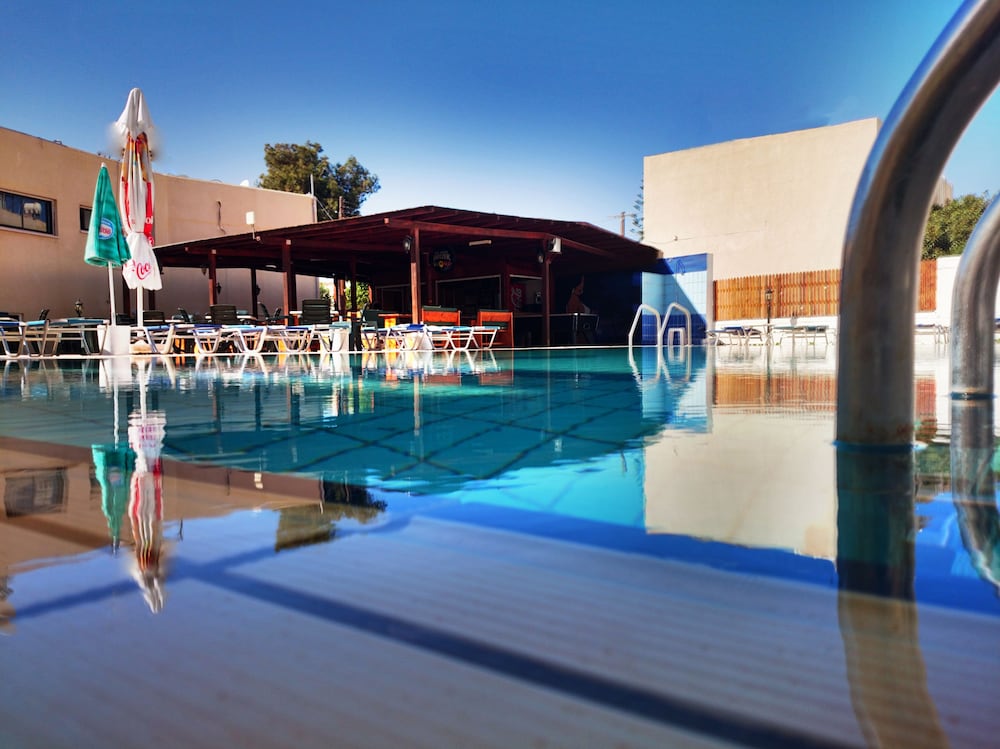 Florea Hotel Apts 22/49