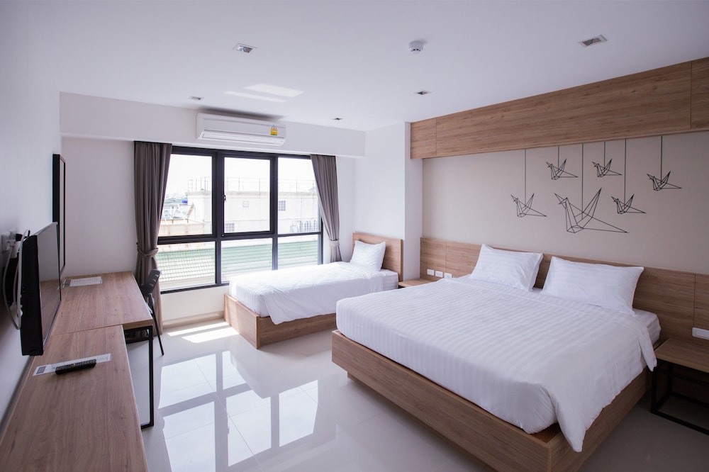 The Journey Hotel 30/65