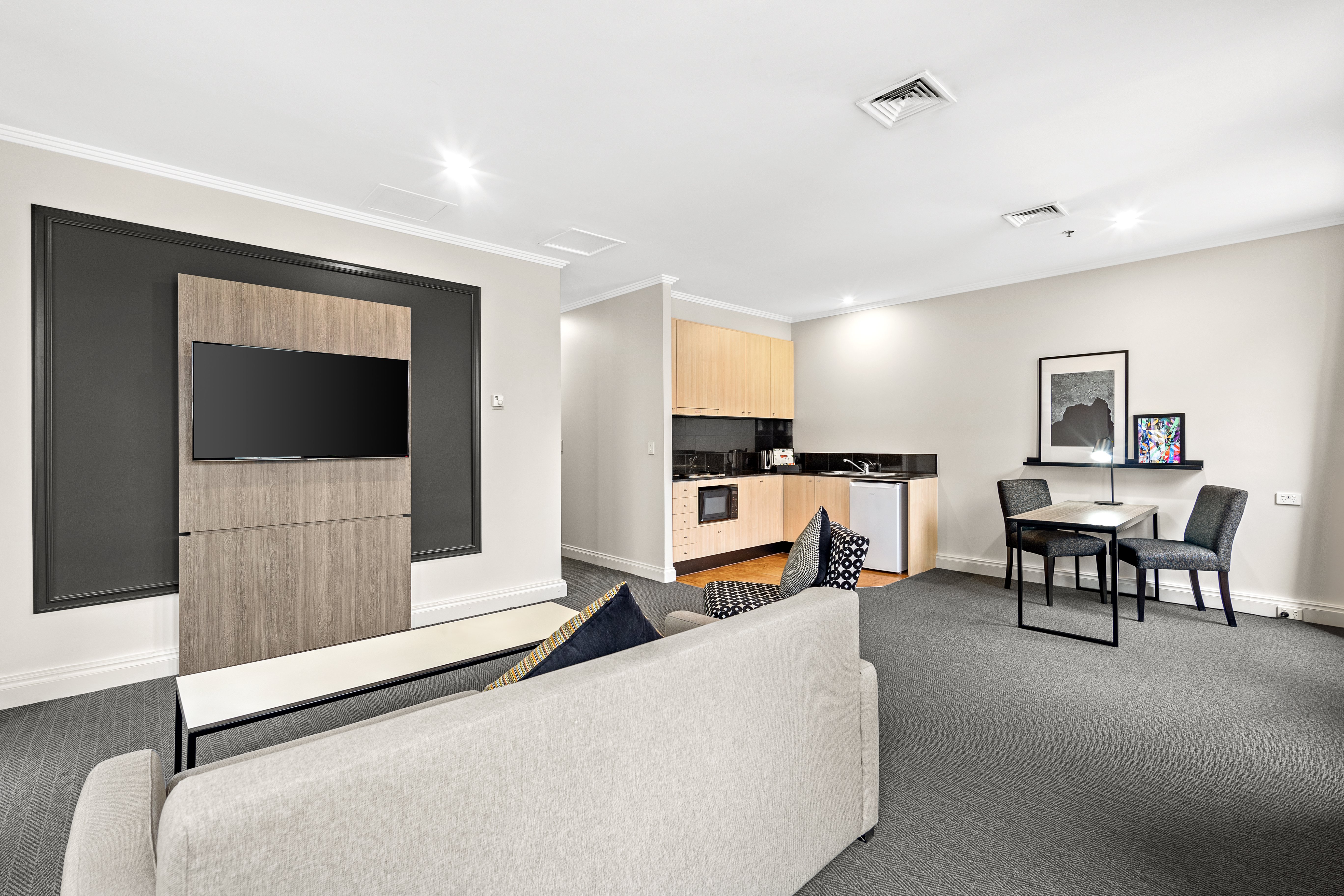 Melbourne City Suites 33/50