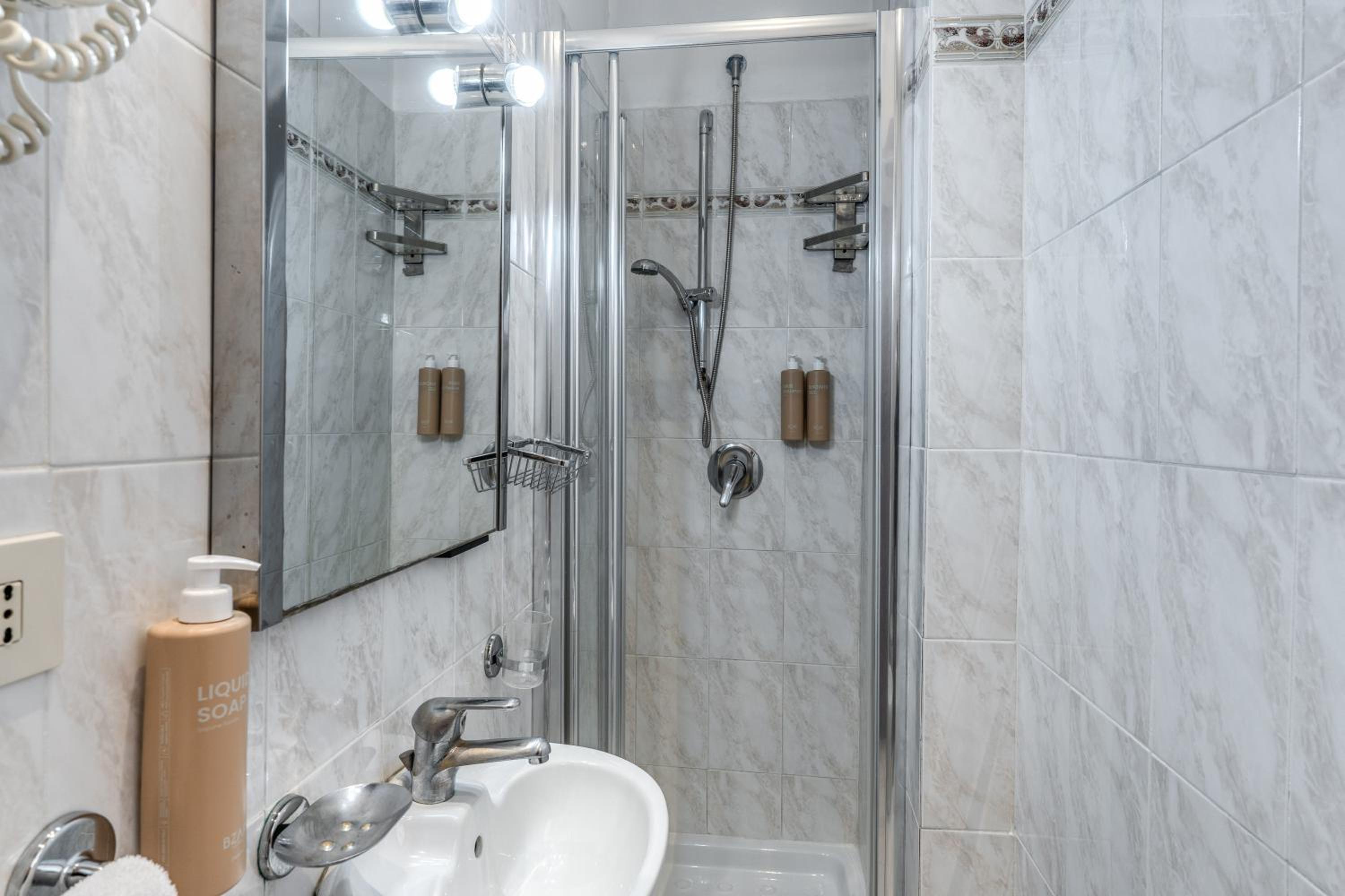 غرفة مفردة، Hotel Sonya 19/20