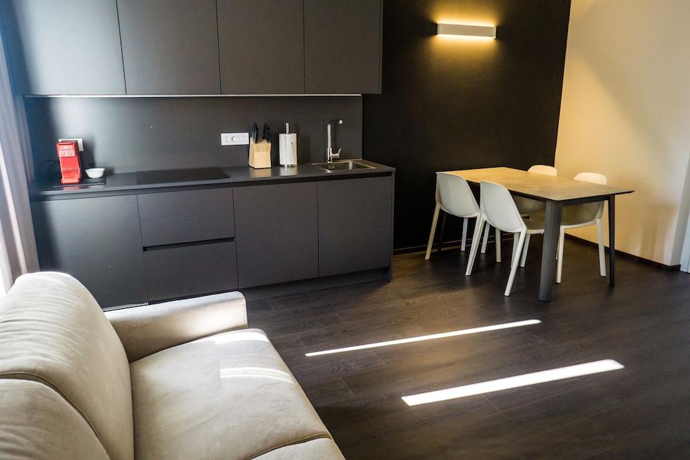 Venice Terminal Apartments and Suites 22/30