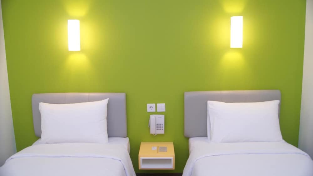 Amaris Mangga Besar 38/45