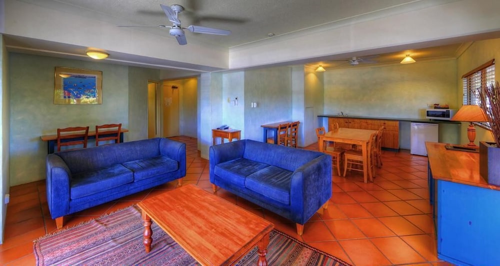 Sovereign Resort Hotel 47/64