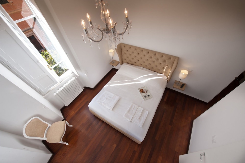 Imperia Suite 17/48