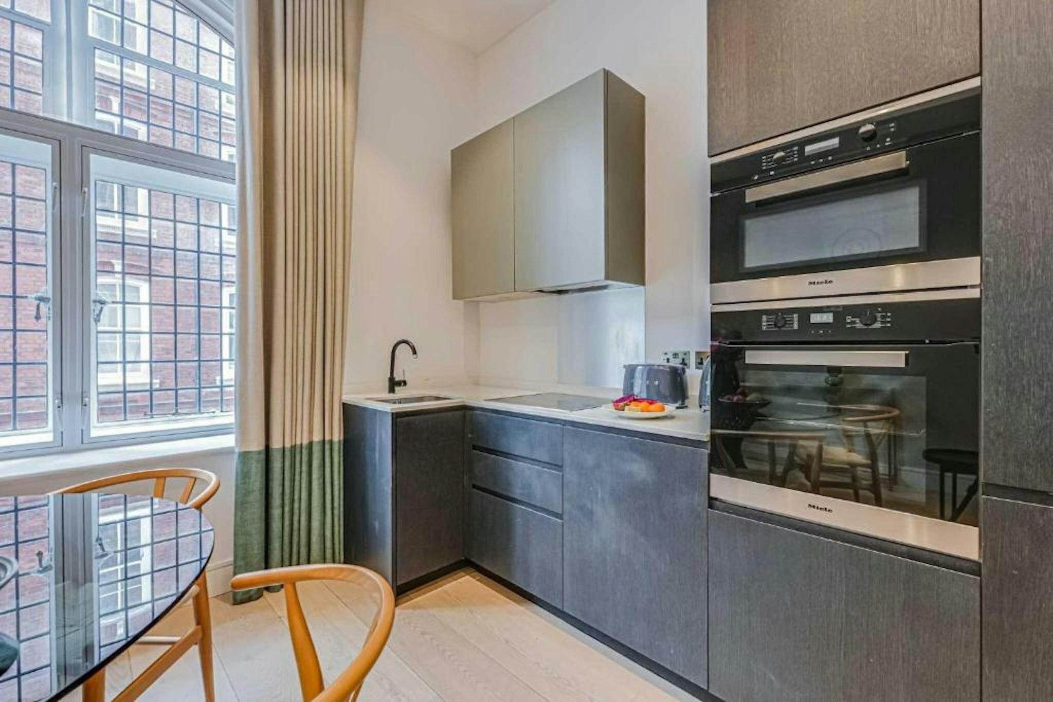 Westminster Apartments by D'Montrio 46/46