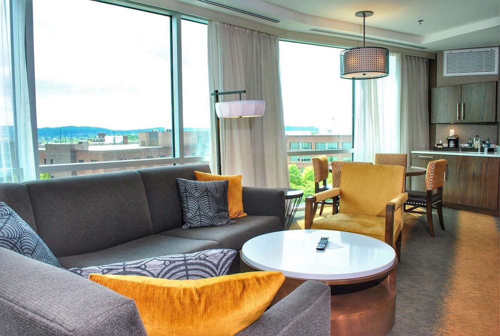 Doubletree By Hilton Reading 30/70