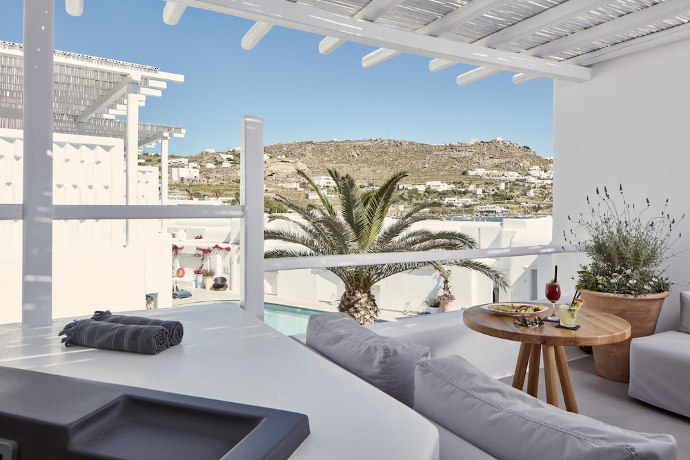 Mykonos Ammos Hotel 75/90