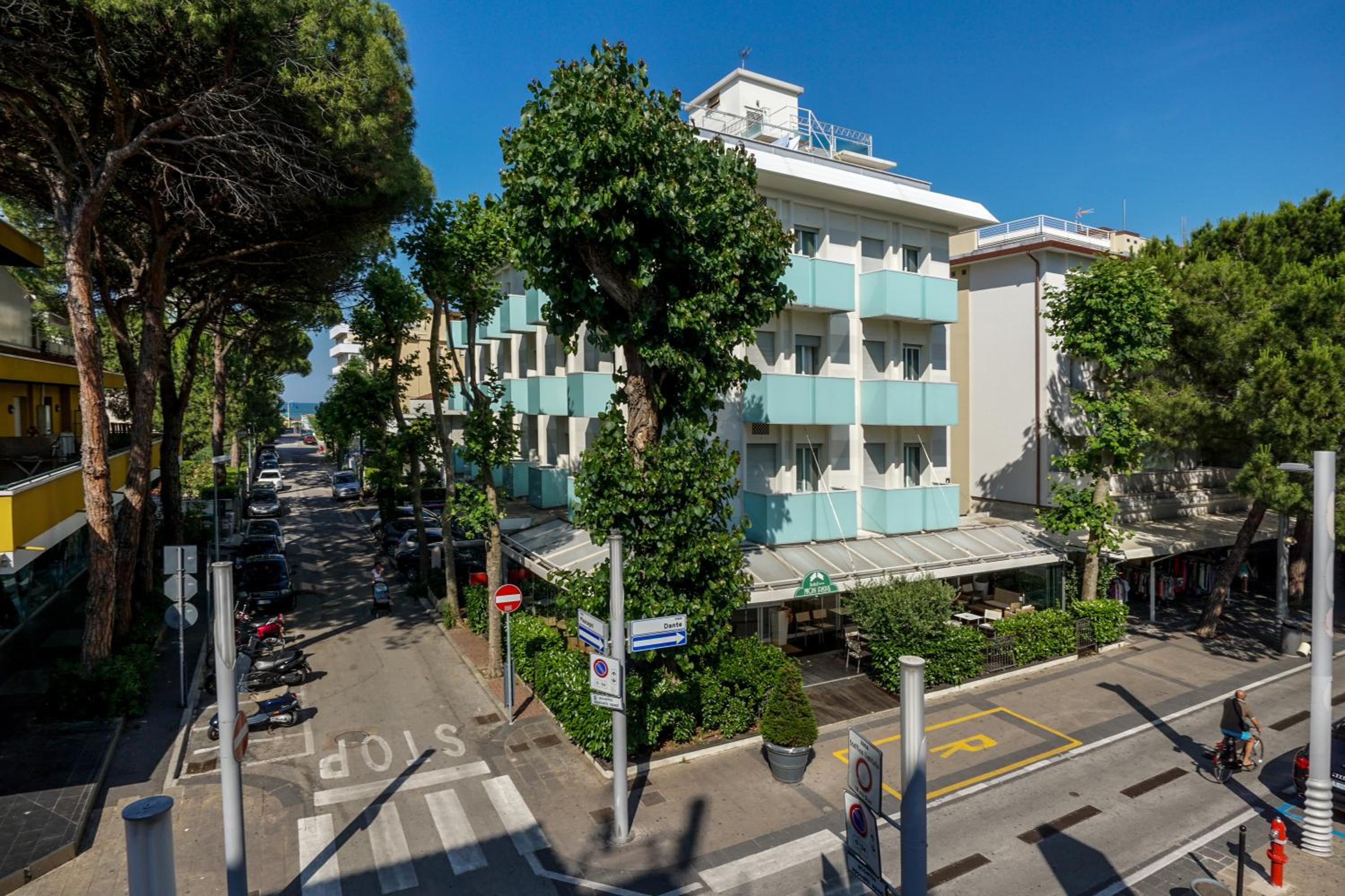 Hotel Mon Pays 40/50