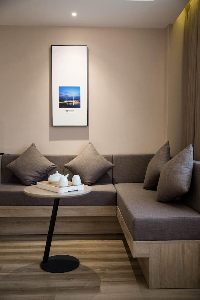 Atour Hotel Ningbo Tianyi Square 17/30