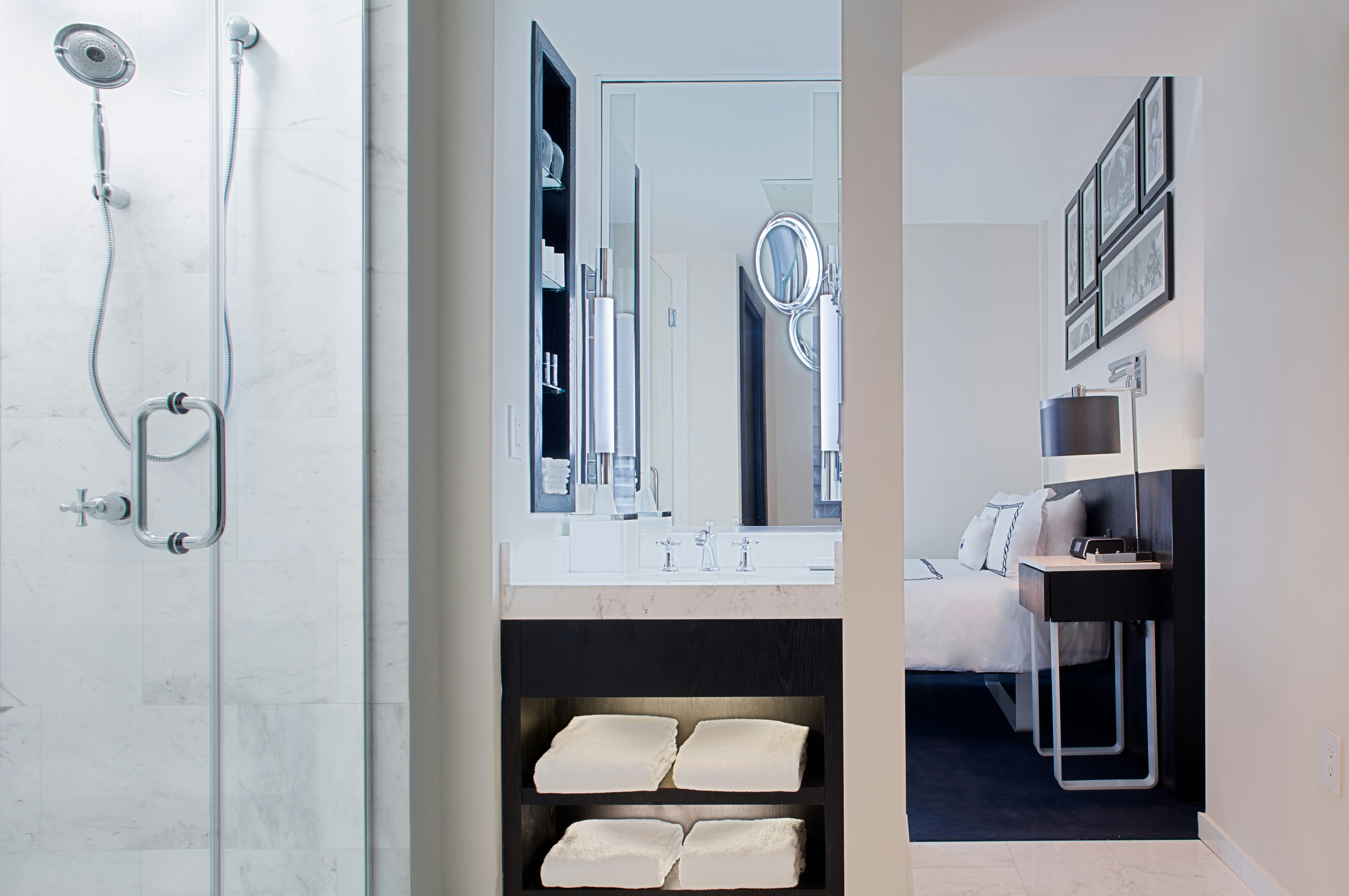 SIGNATURE, KING BED