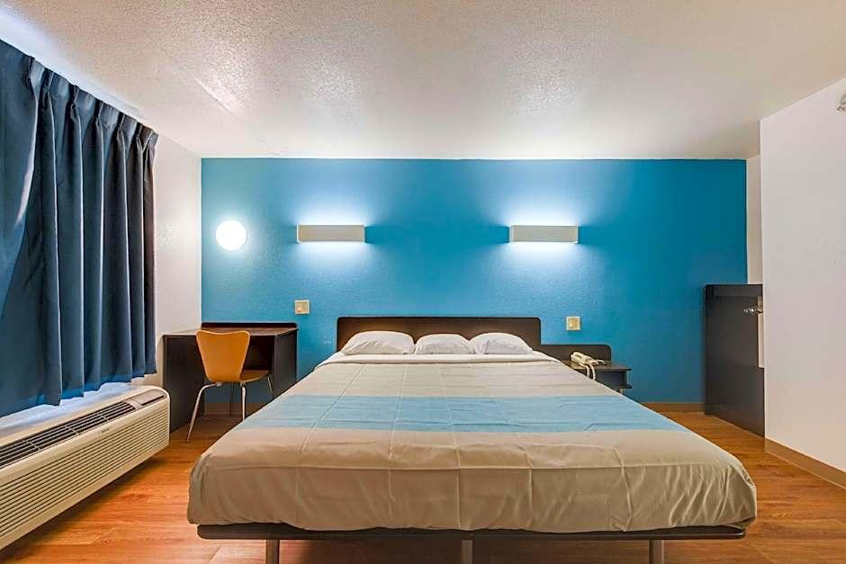 Motel6 Kingston, TN 16/25