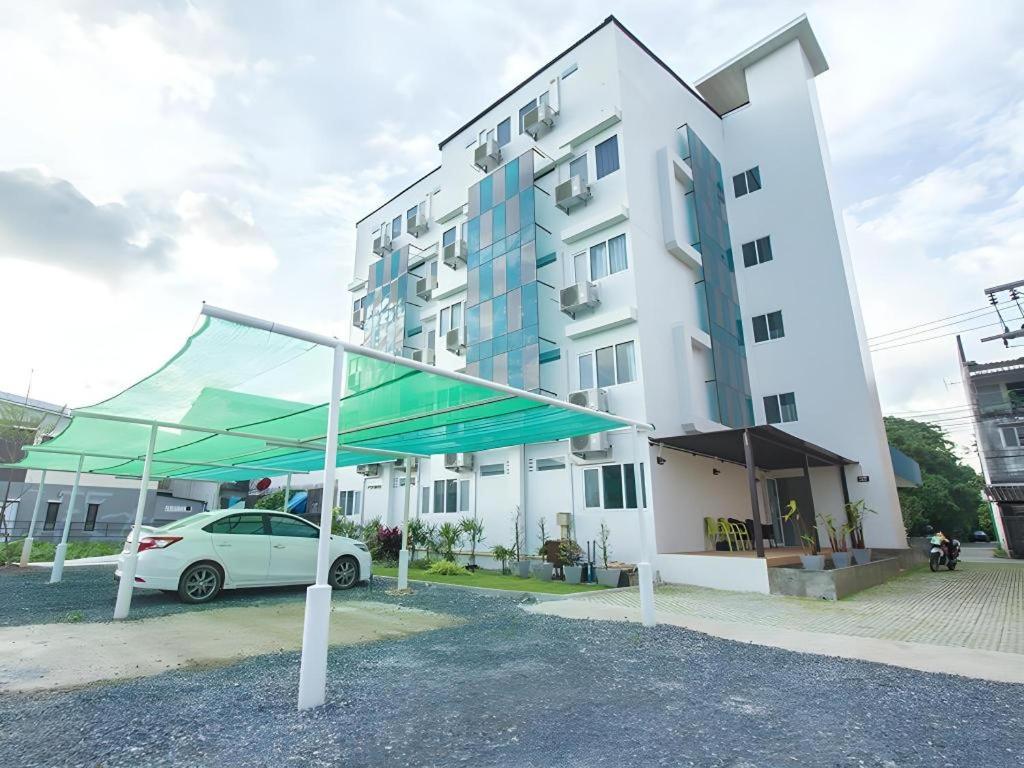 Orchid Residence Nakhon Si Thammarat 11/52