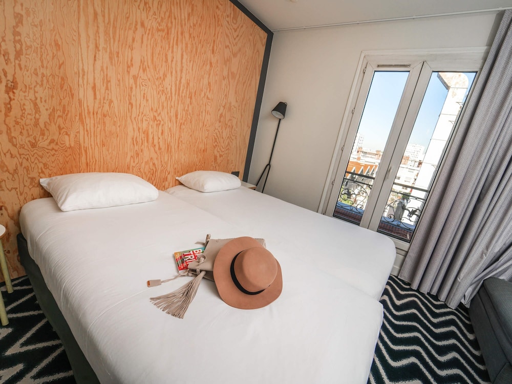 STANDARD, TWIN BEDS