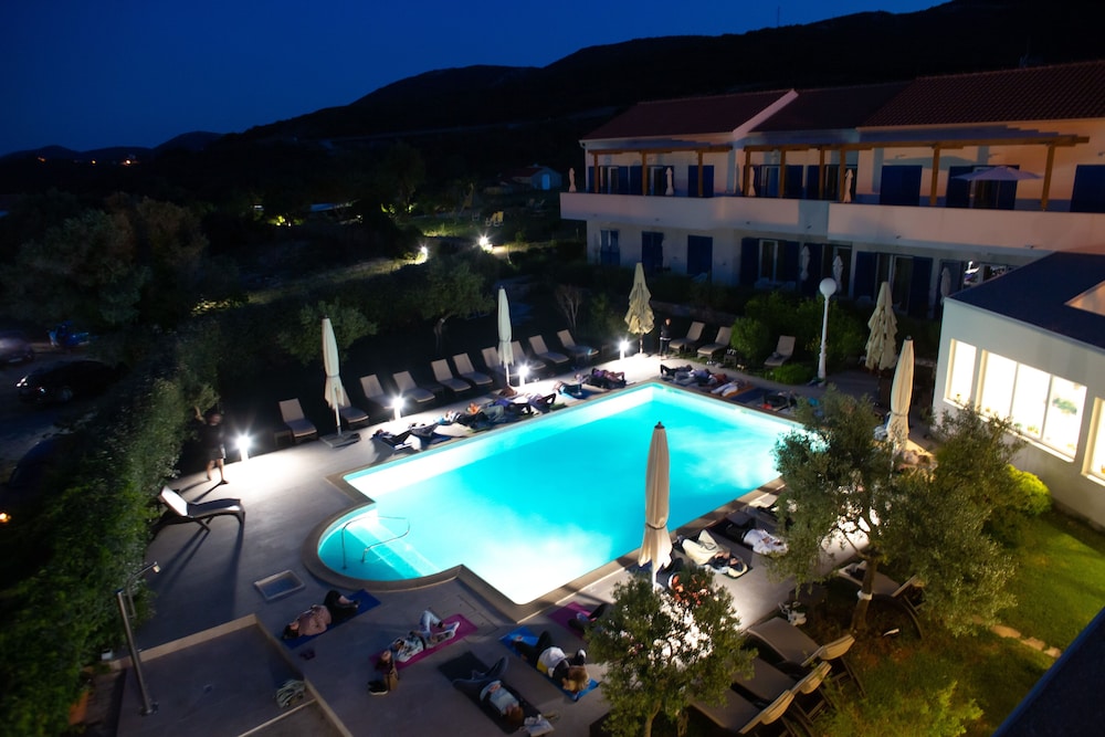 HOTEL MANORA 9/76