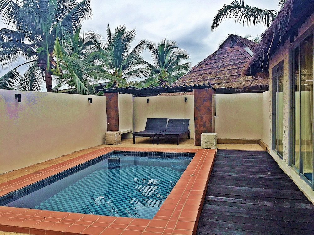 Lawana Escape Beach Resort 20/50