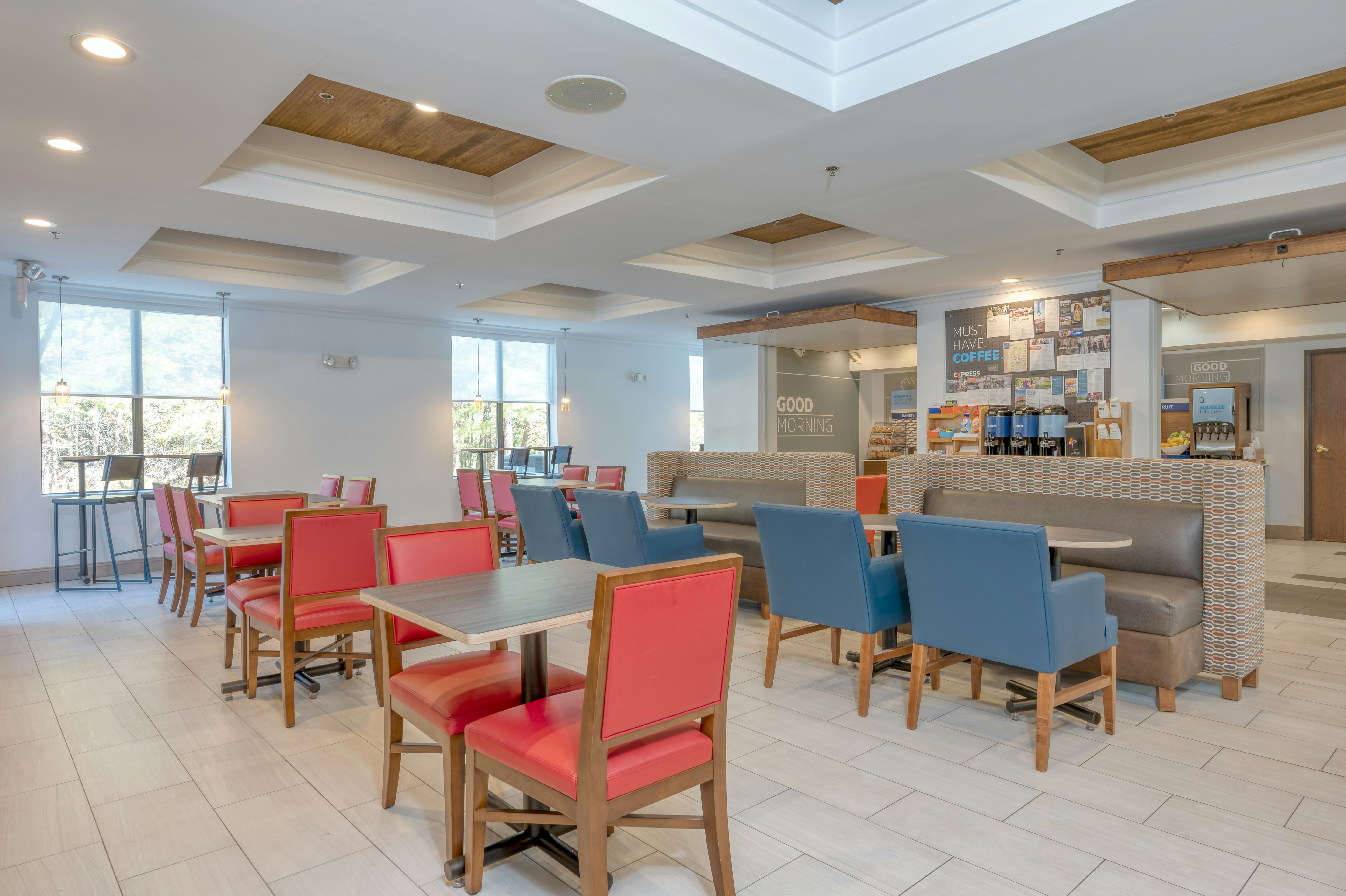 Holiday Inn Express Suites Thornburg S Fredericksburg 42/58