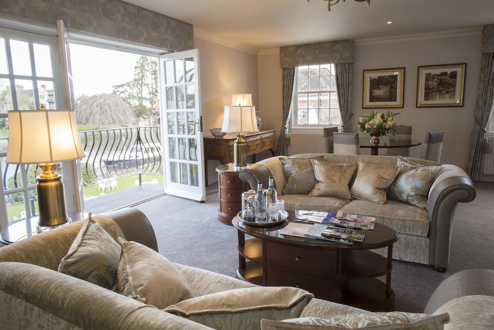 Macdonald Compleat Angler 35/69