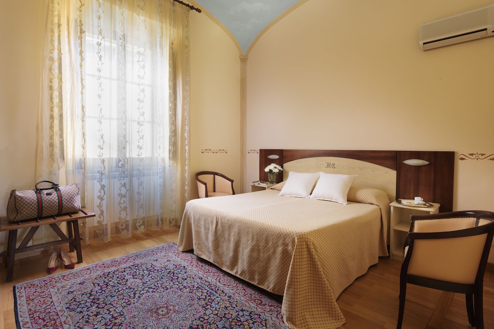 Hotel dei Capitani 27/65