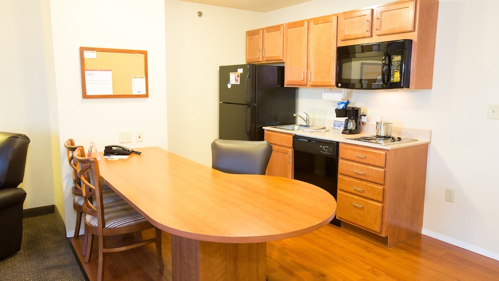 Candlewood Suites Springfield 47/57