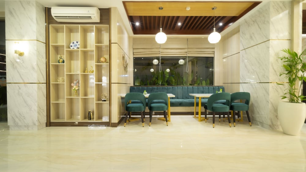 City Of Aventus Hotel Denpasar 72/74