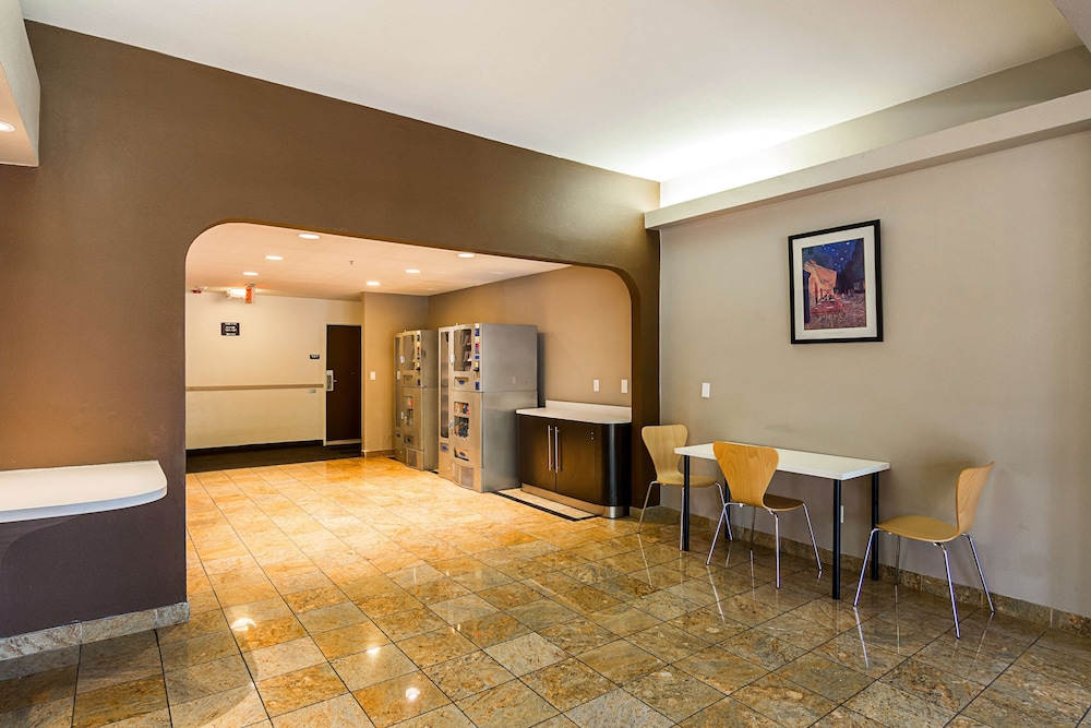 Studio6 Concord, CA 36/48