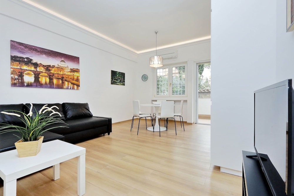 Cozy Domar - My Extra Home 16/33