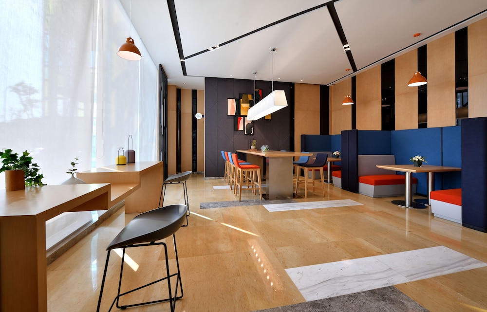 Holiday Inn Express Chengdu Tianhe 8/52