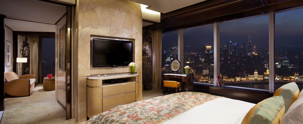 The Ritz Carlton Shanghai Pudong 12/68