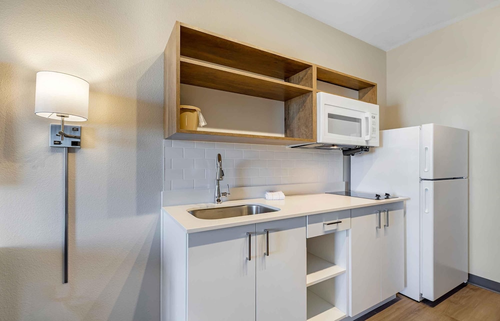 Extended Stay America Premier Suites - Denver International Airport 28/31