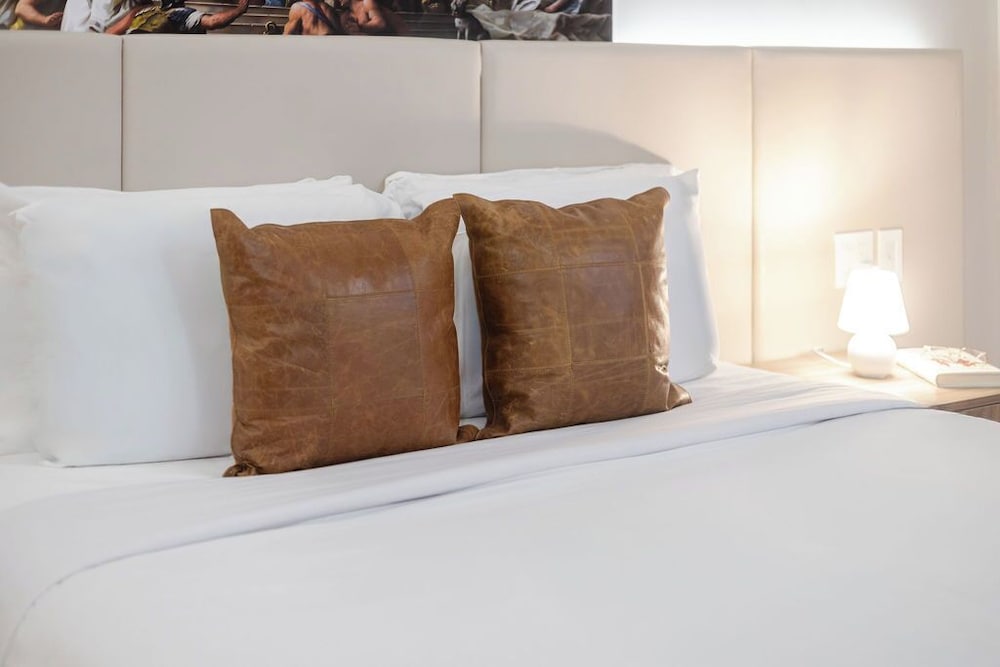 Olympia Hotel By Lodgo 18/40