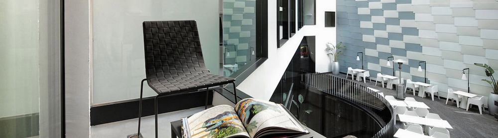 OLIVIA BALMES HOTEL 66/67