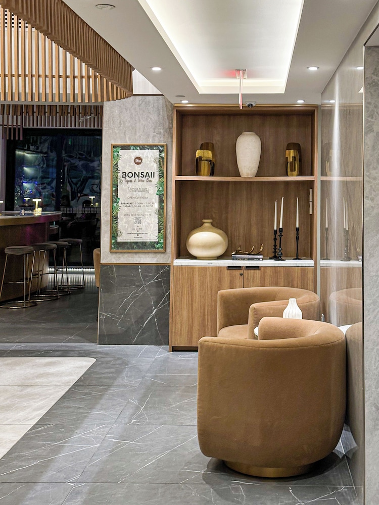 Concorde Hotel New York 10/46