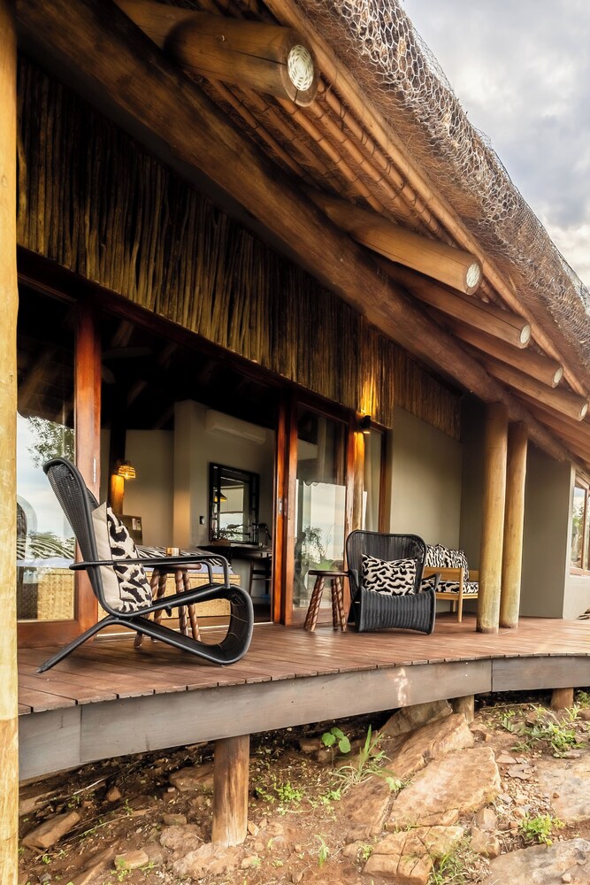 Buffalo Ridge Safari Lodge 2/50