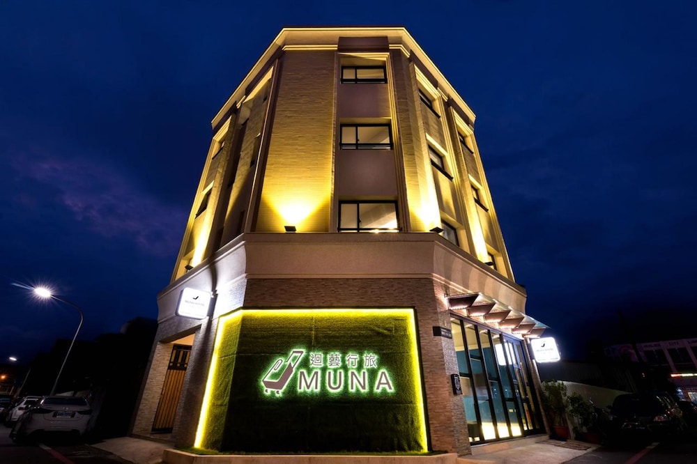 Muna Hostel 4/42