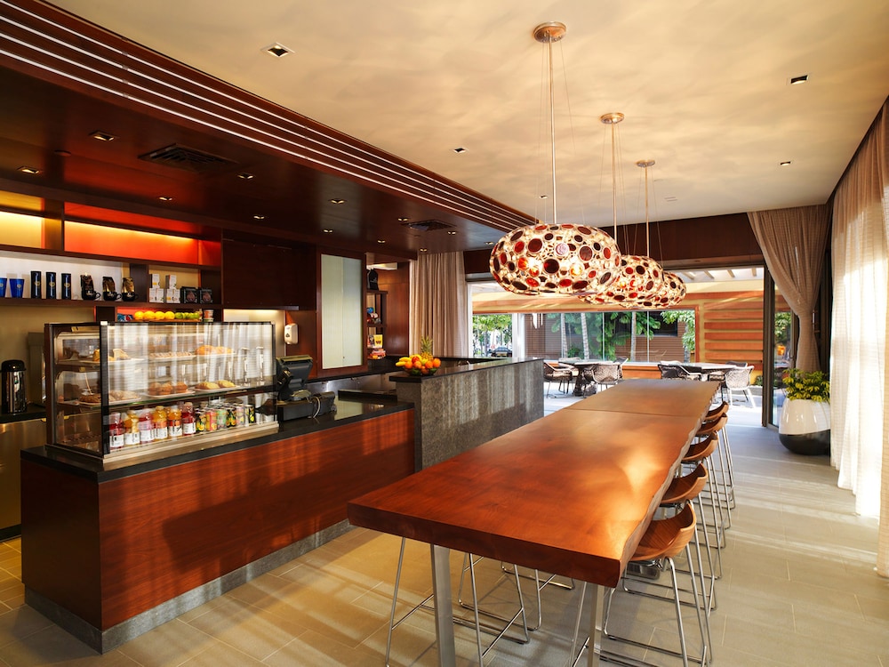 Hokulani Waikiki By Hilton Grand Vacations 24/68